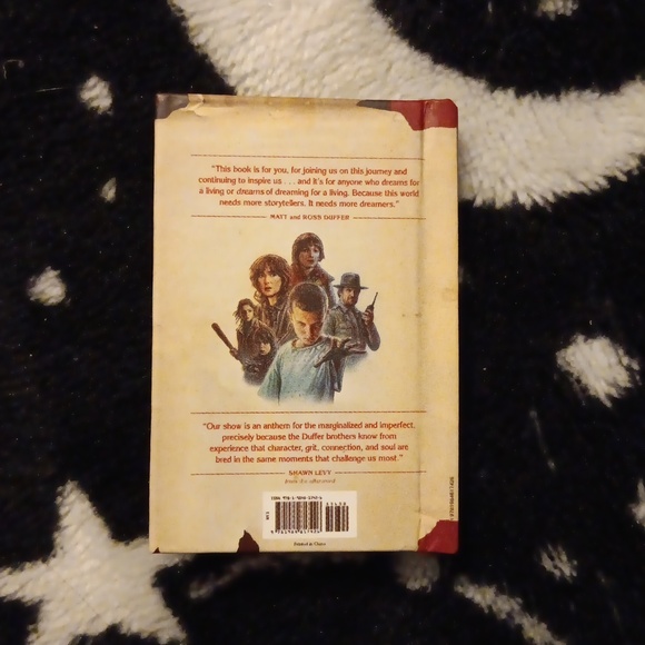 Mini Brands Books - Stranger Things: World Turned Upside Down - Picture 2 of 2